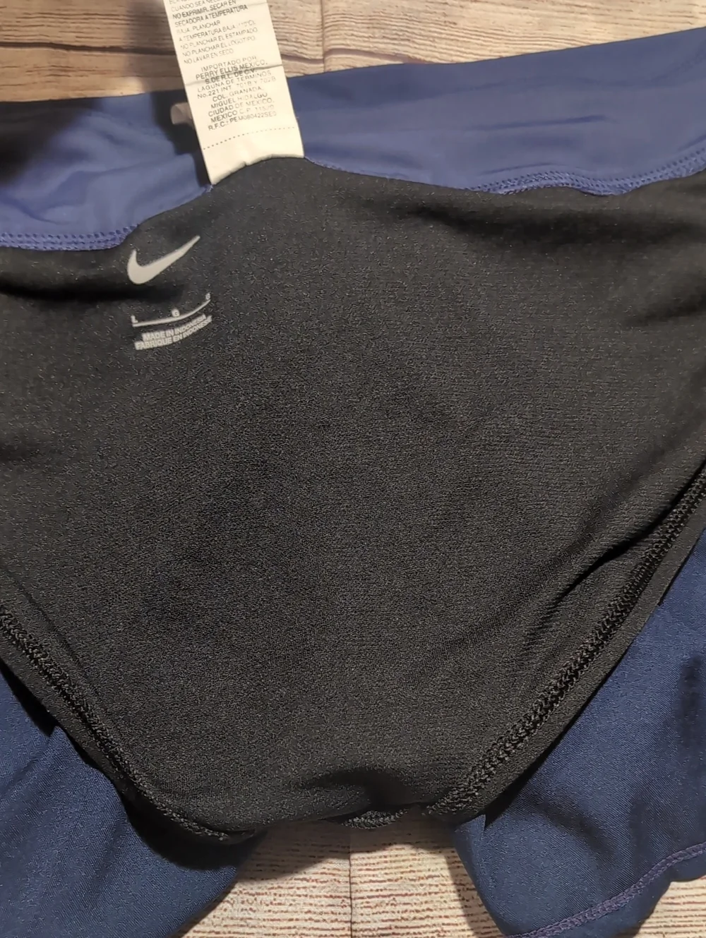 Nike Women's Navy Blue Swim Board Shorts Size L